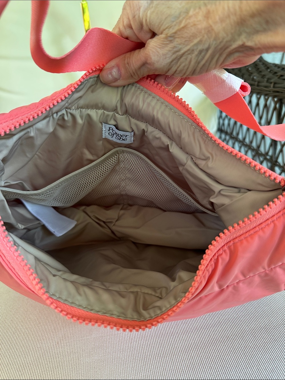 Athleta Power of She All about Small Coral Quilted Hobo Shoulder Bag NWT - Picture 11 of 13